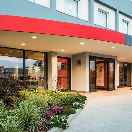 Ibis Milano Fiera Hotel 4*